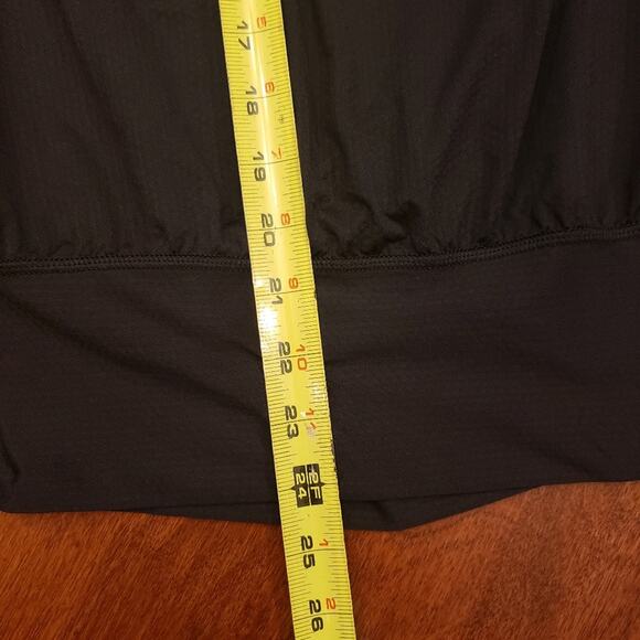 Lululemon no limit active wear athletic tank with bra sm black and white - Picture 8 of 9